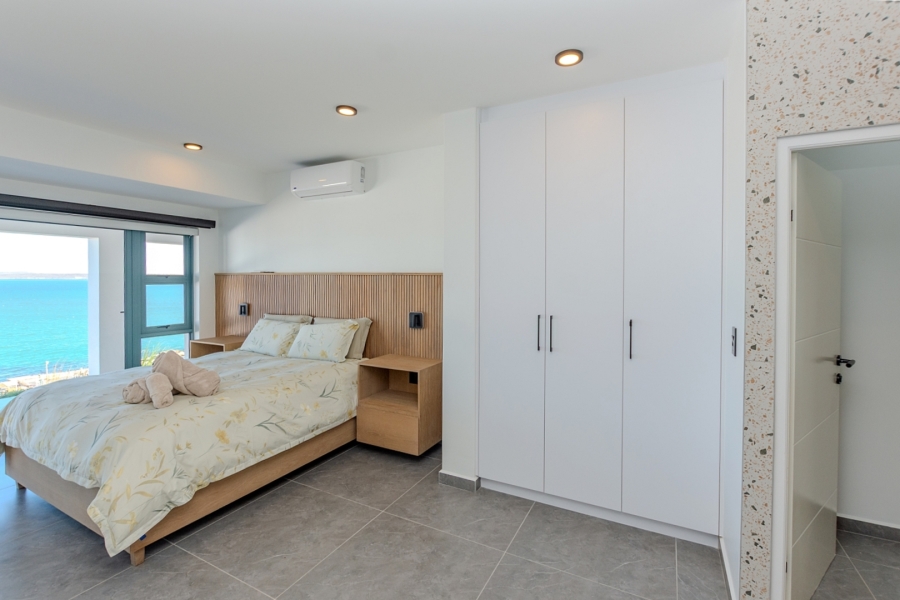 5 Bedroom Property for Sale in Mykonos Western Cape